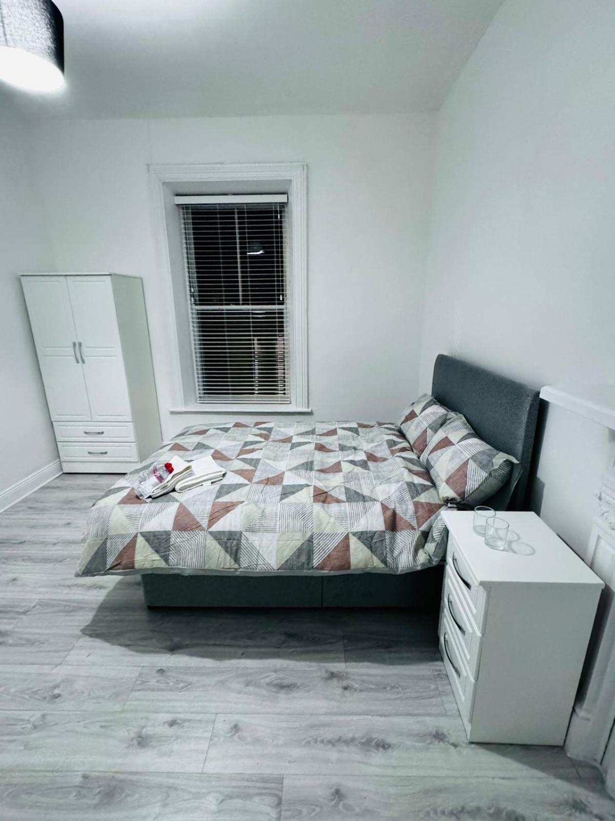 Naas Town - Budget Double Bedrooms Ngoại thất bức ảnh